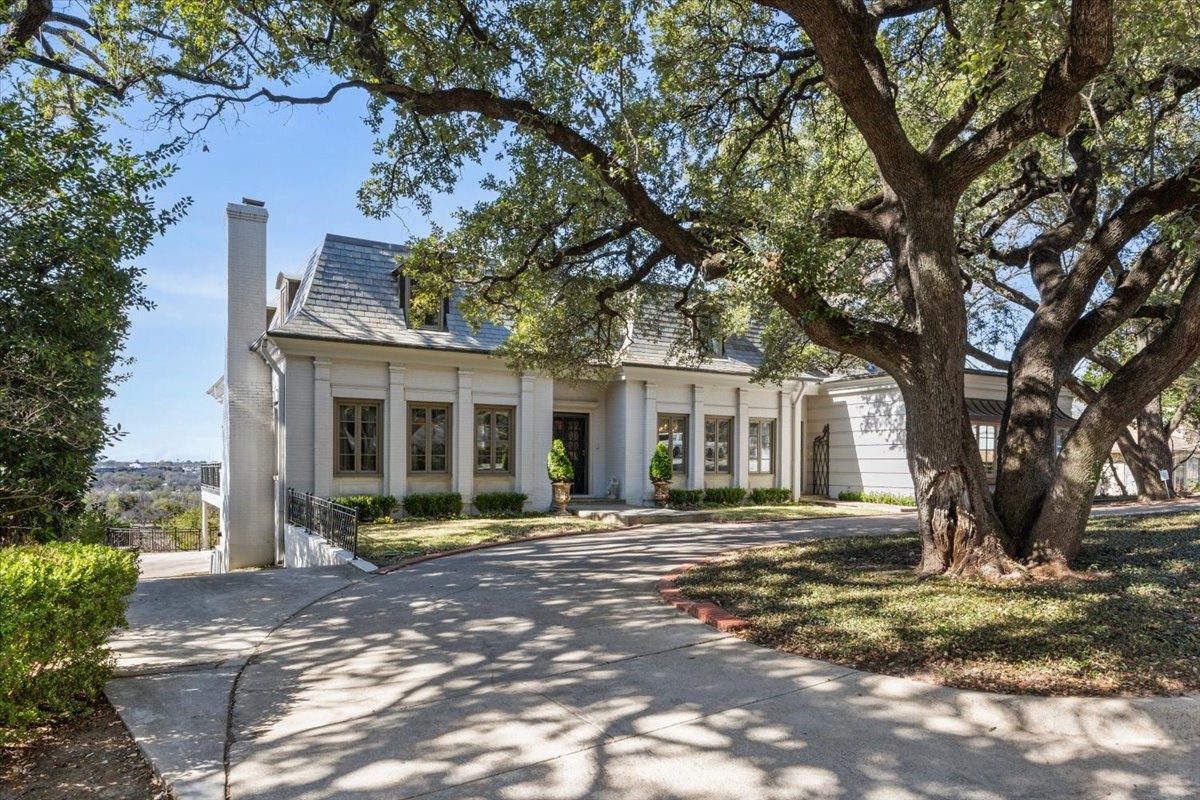 212 Hazelwood Drive Fort Worth TX 76107