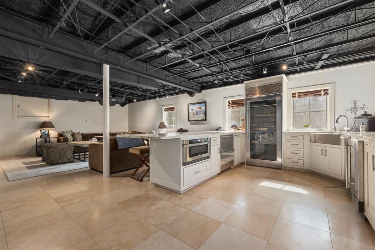 212 Hazelwood Drive Fort Worth TX 76107