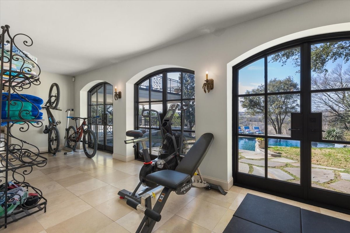 212 Hazelwood Drive Fort Worth TX 76107