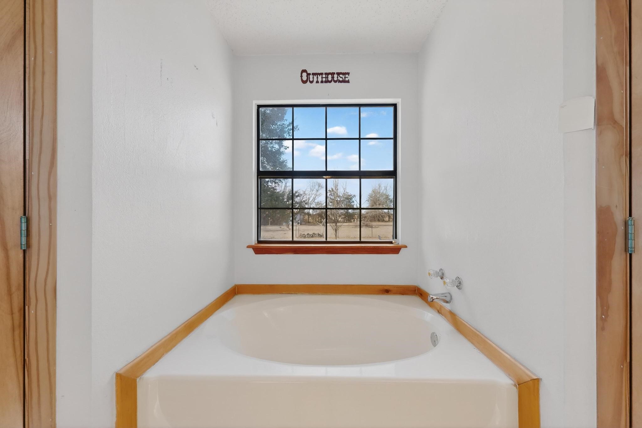 623 Rs County Road 1250 Emory TX 75440