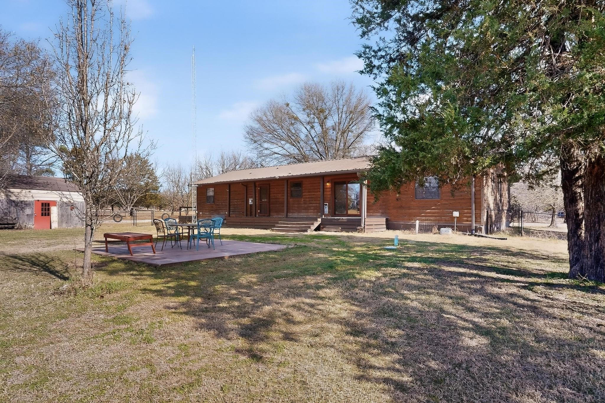 623 Rs County Road 1250 Emory TX 75440