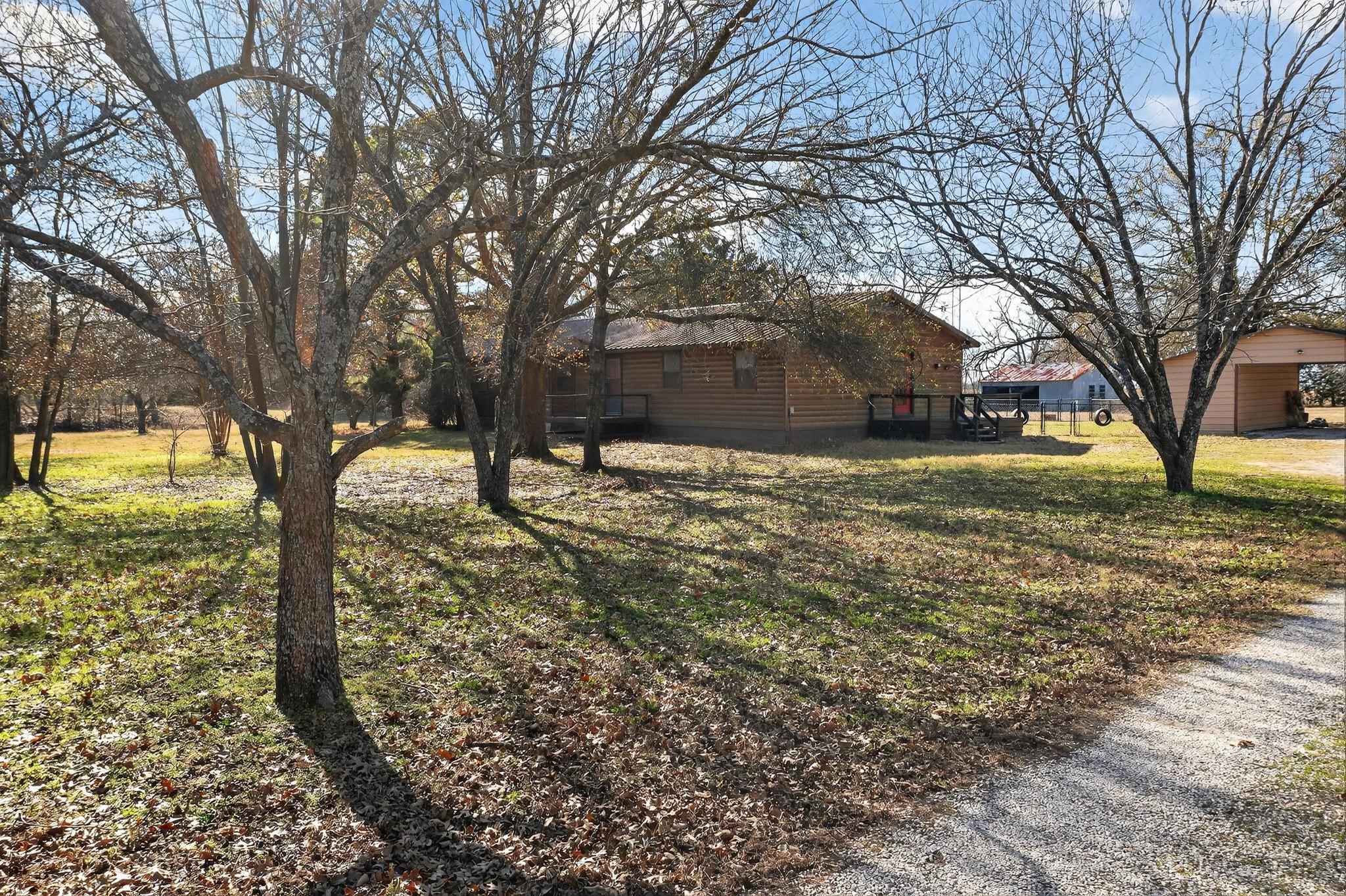 623 Rs County Road 1250 Emory TX 75440