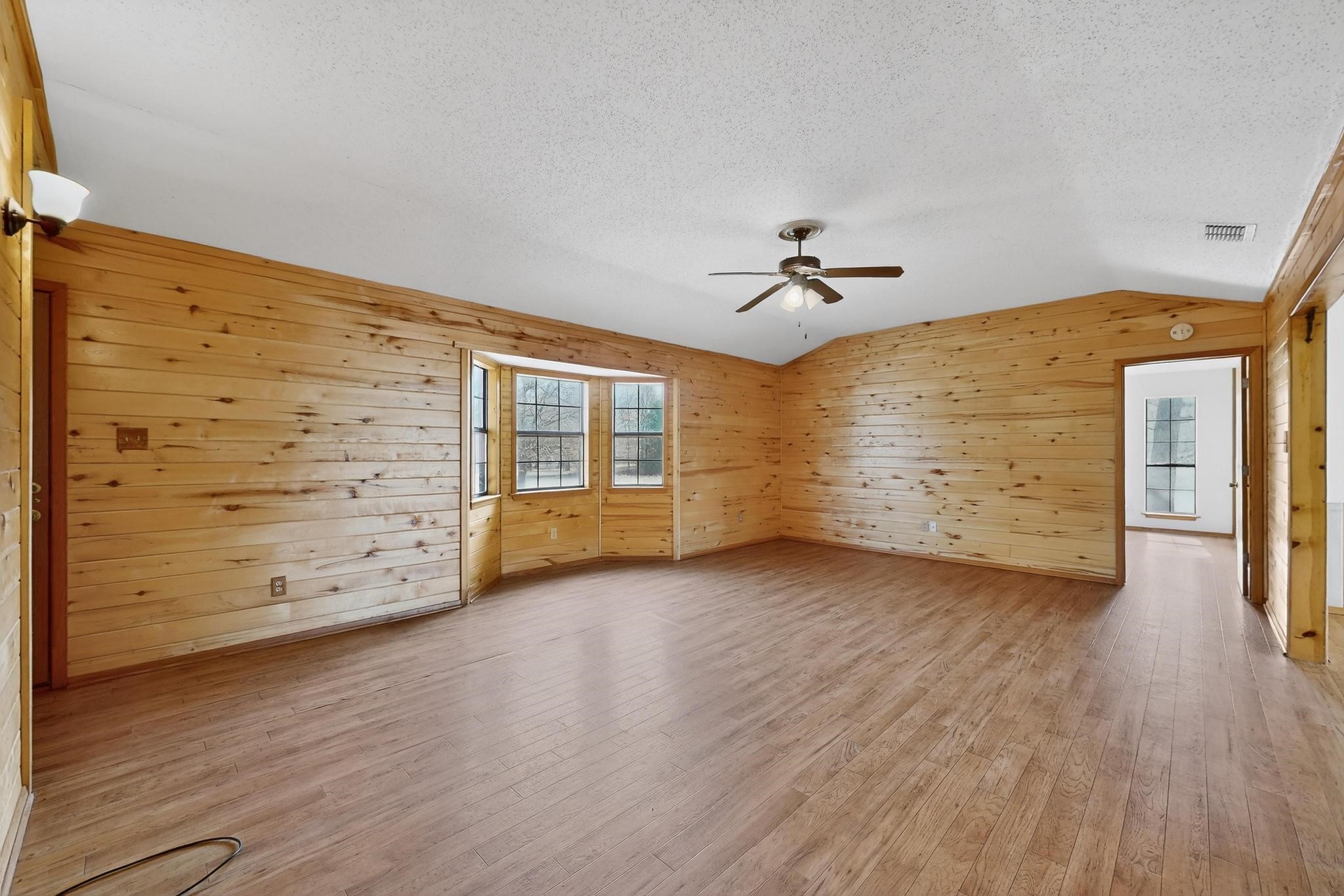 623 Rs County Road 1250 Emory TX 75440