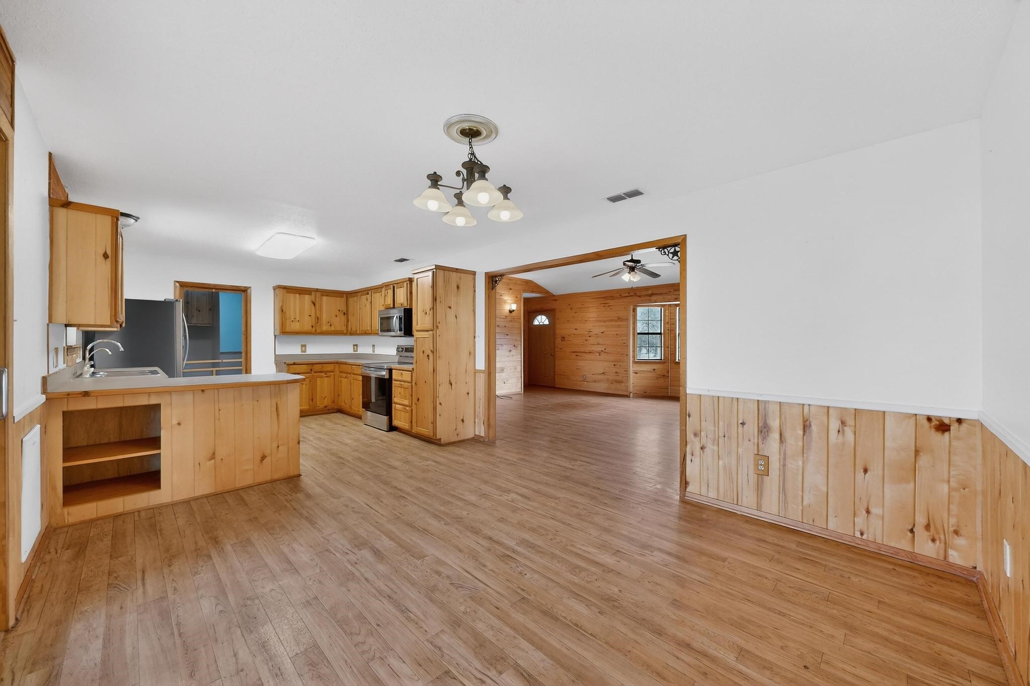 623 Rs County Road 1250 Emory TX 75440