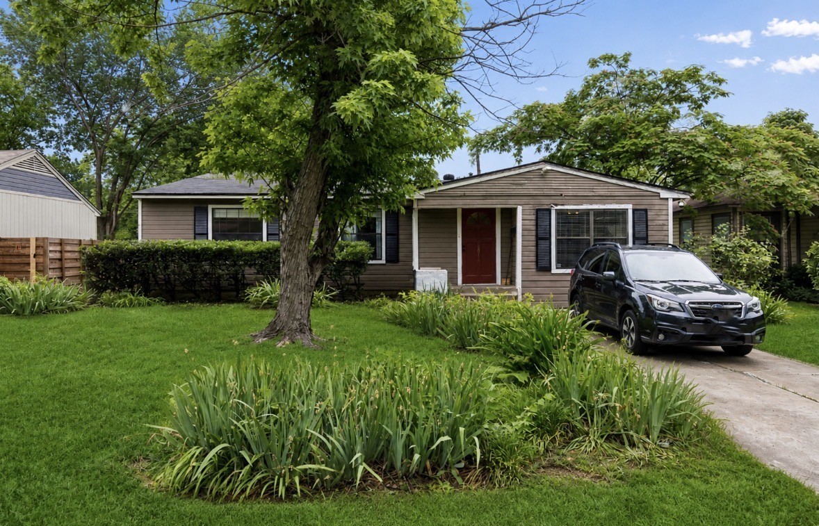 2816 Encino Drive Dallas TX 75228