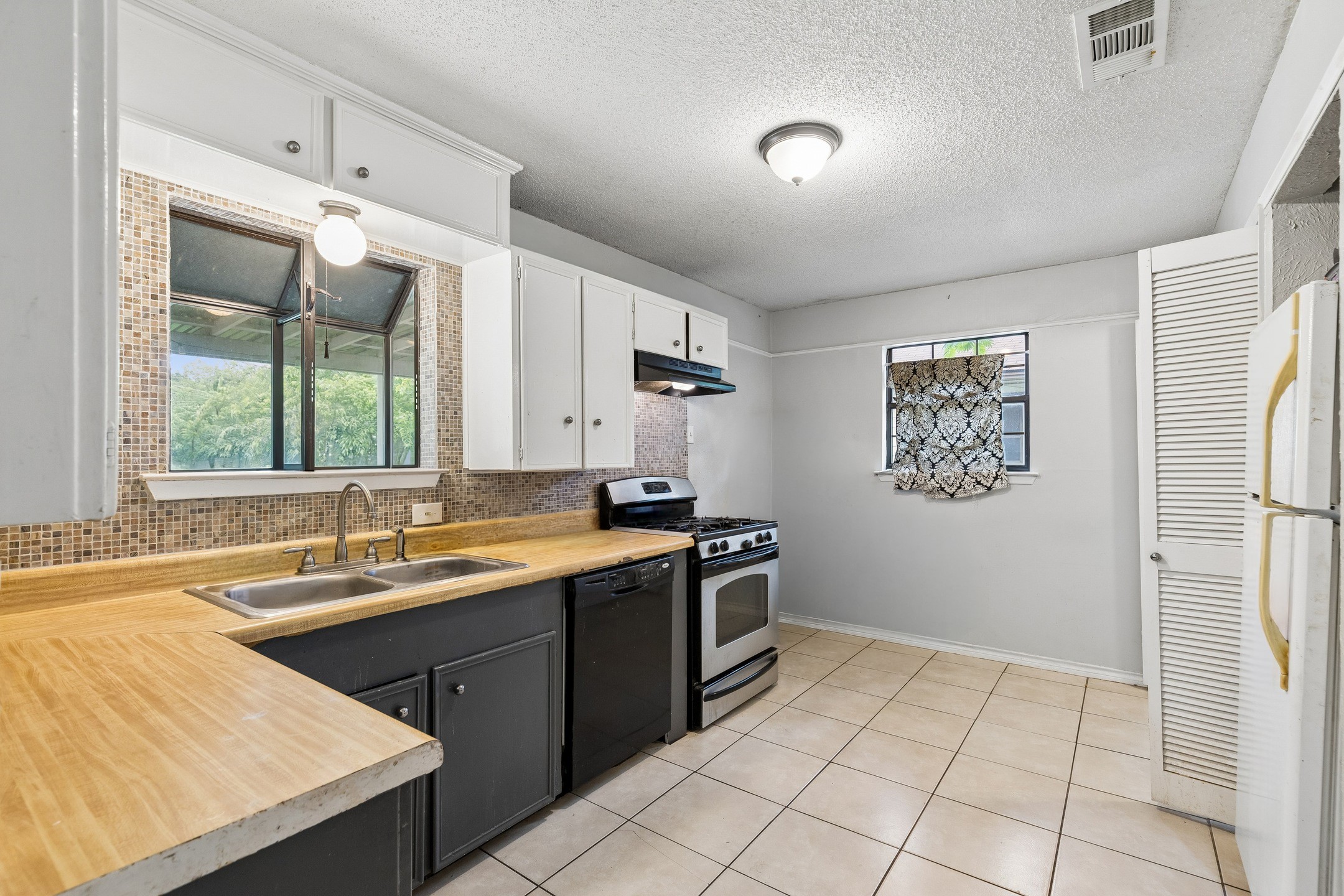 2816 Encino Drive Dallas TX 75228