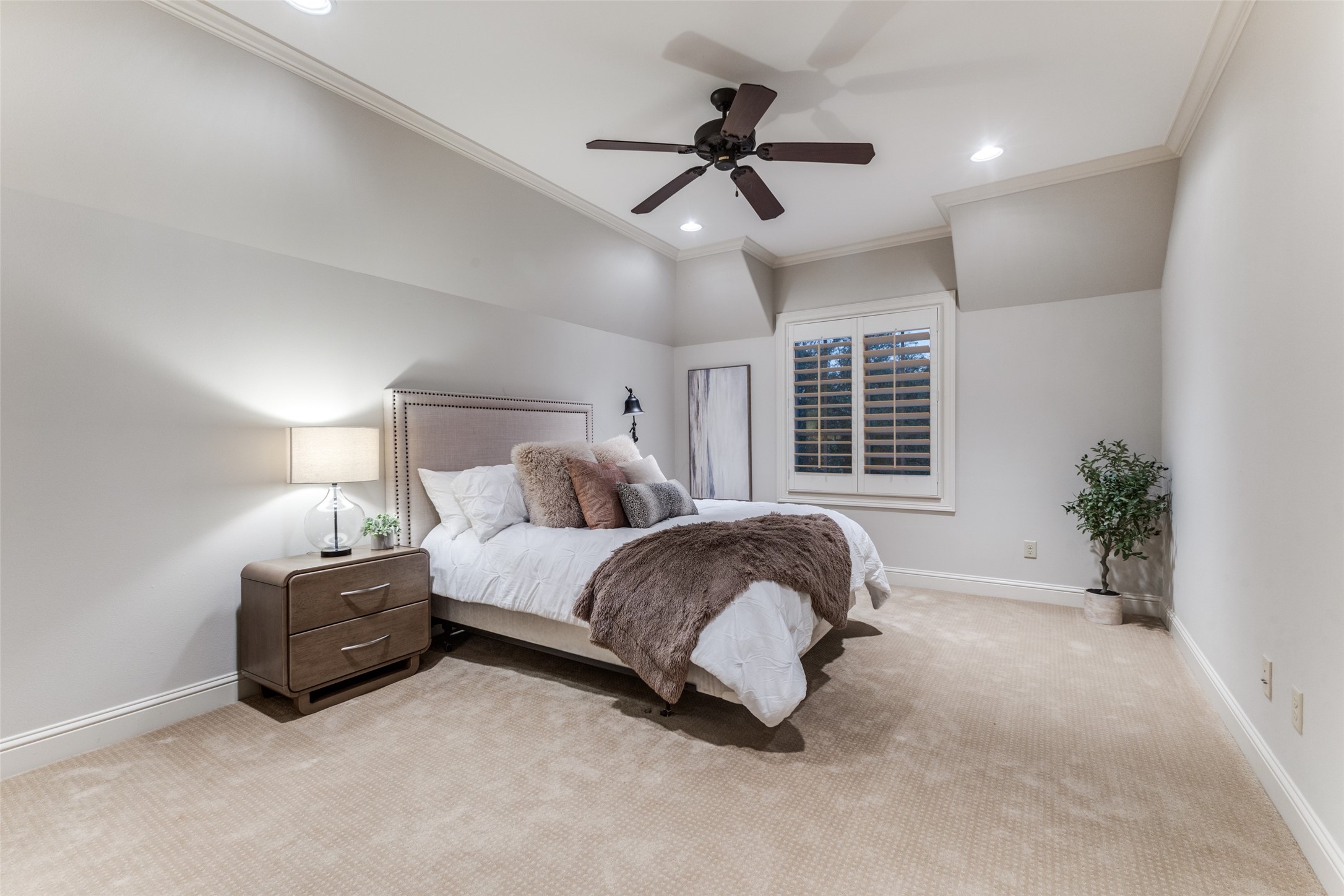 6031 Azalea Lane Dallas TX 75230