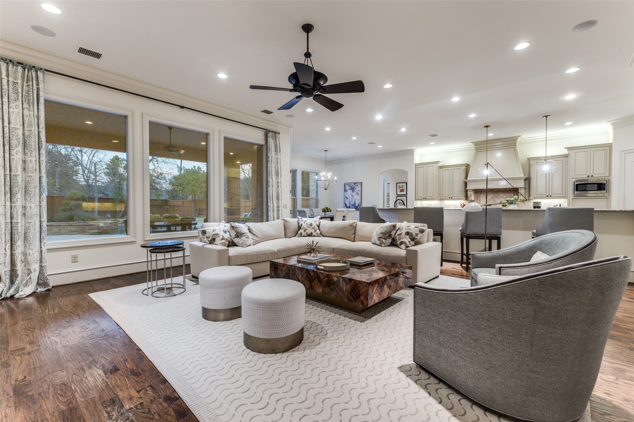6031 Azalea Lane Dallas TX 75230