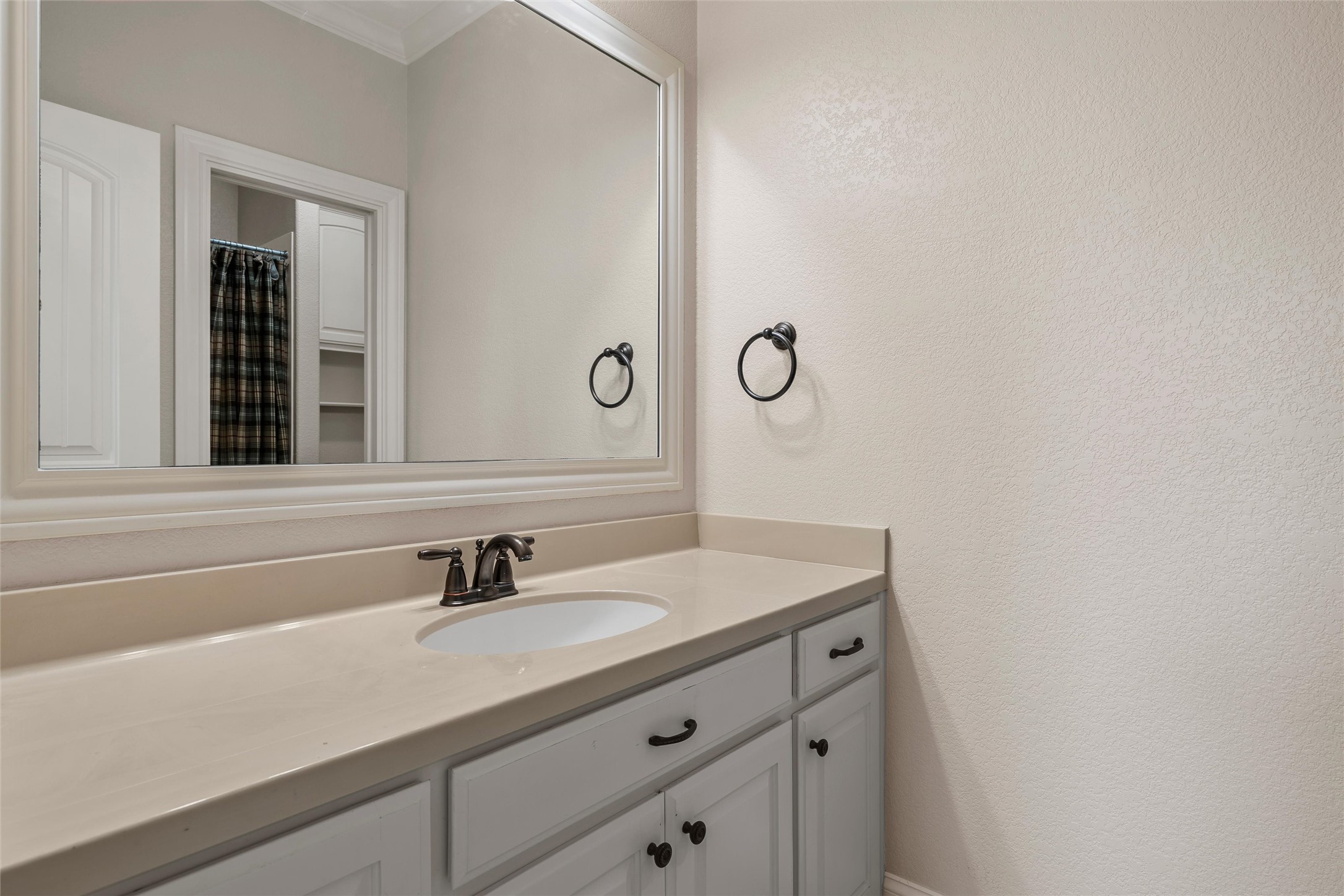 112 Stone Manor Drive Mcgregor TX 76657