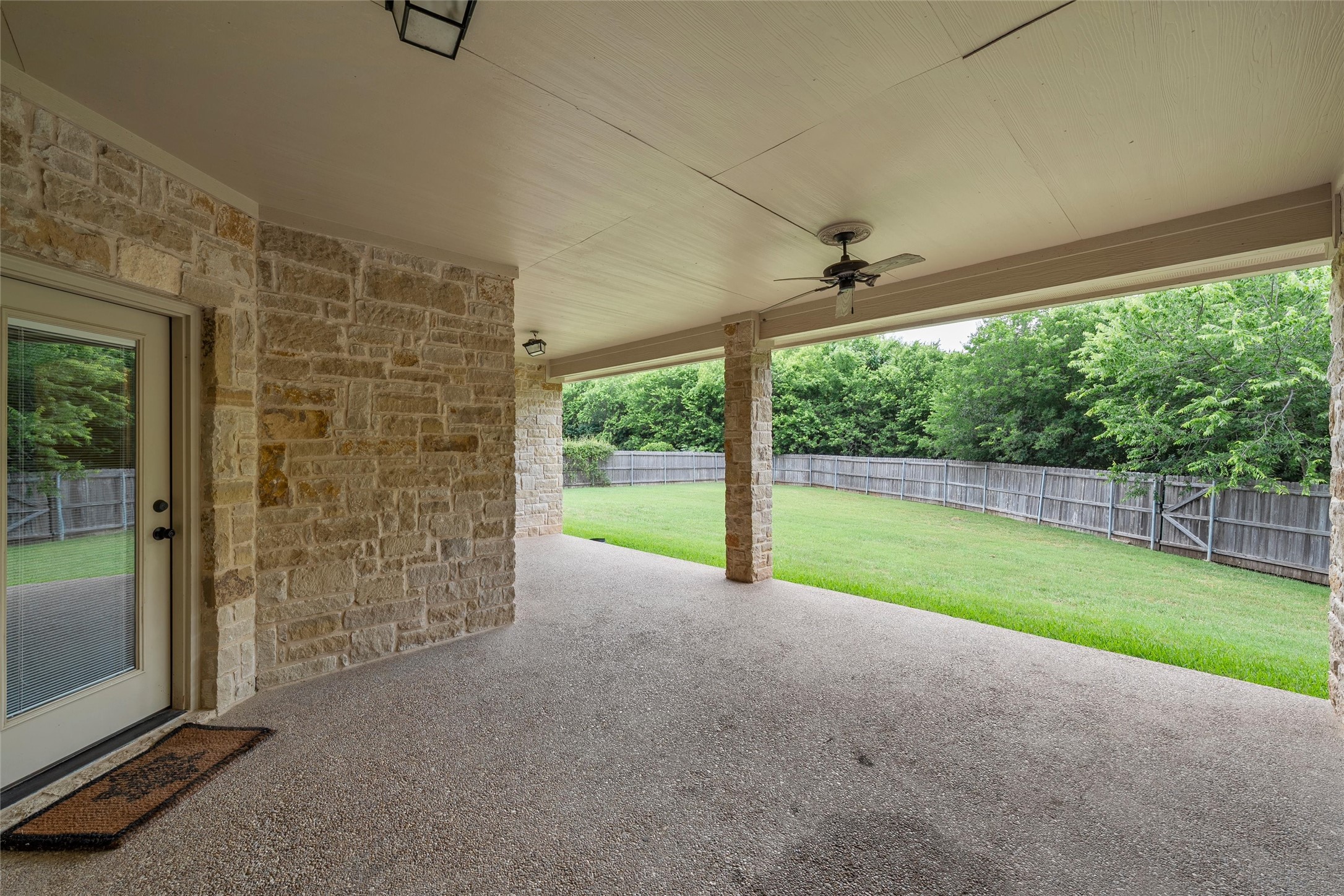 112 Stone Manor Drive Mcgregor TX 76657
