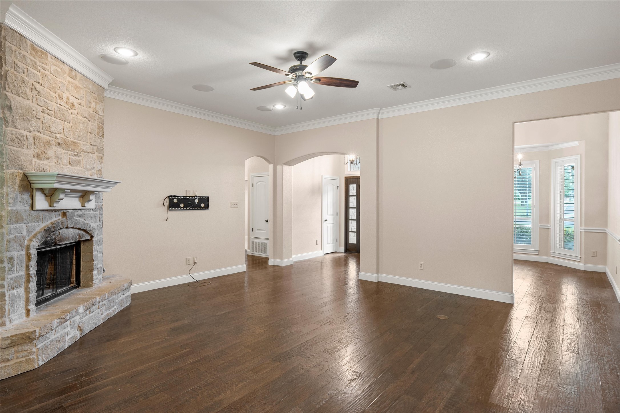 112 Stone Manor Drive Mcgregor TX 76657