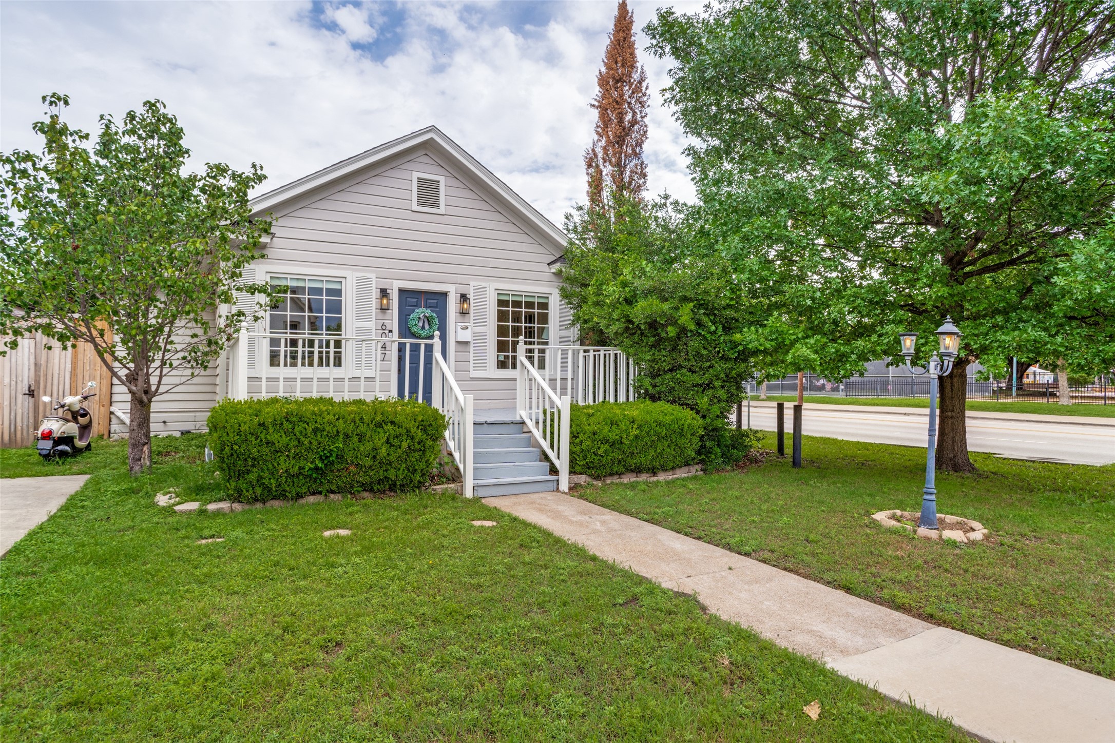 6047 Vickery Boulevard Dallas TX 75206