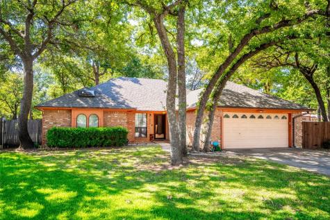 6010 Green Forest Court Arlington TX 76001
