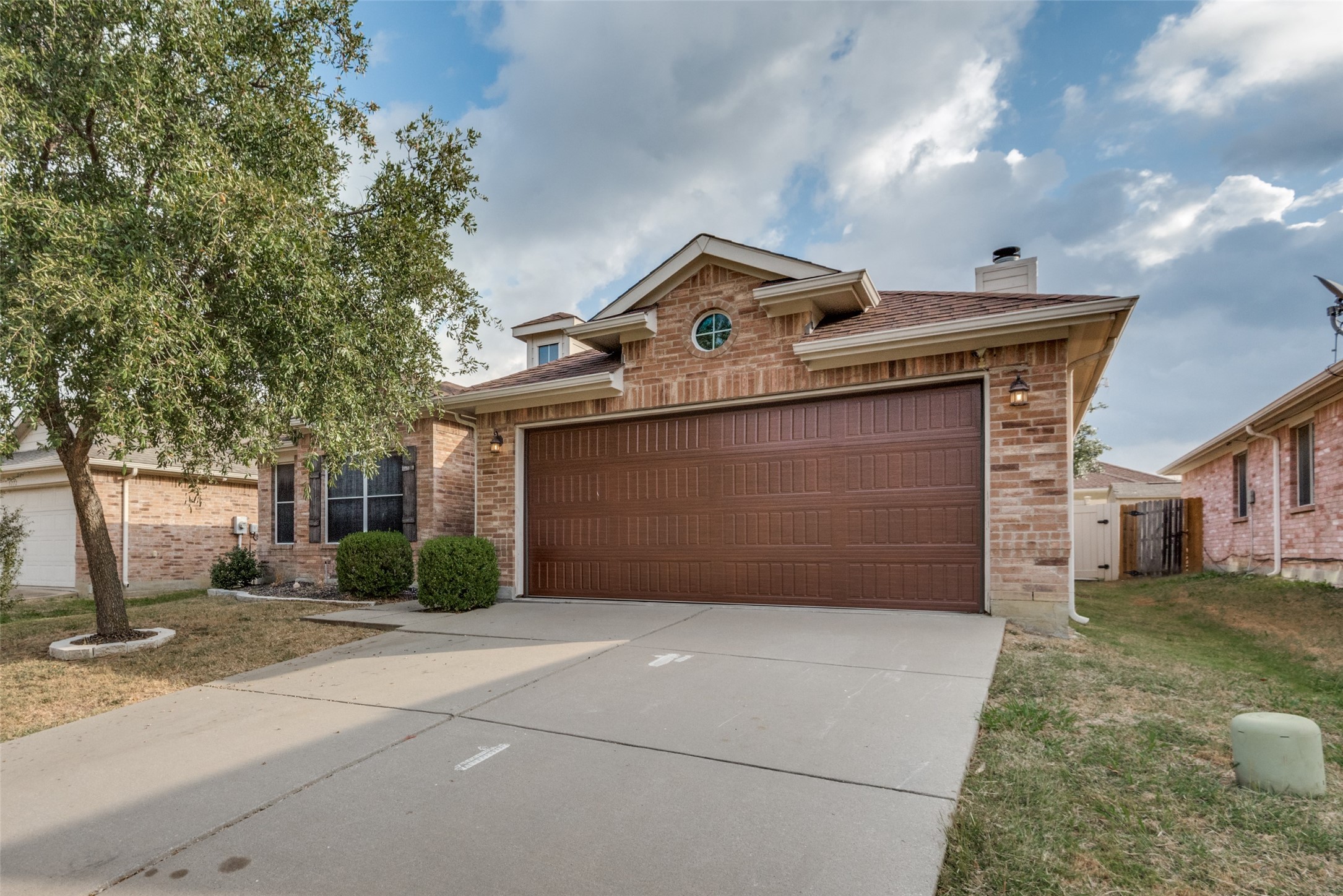 5776 Goldfinch Way Dallas TX 75249