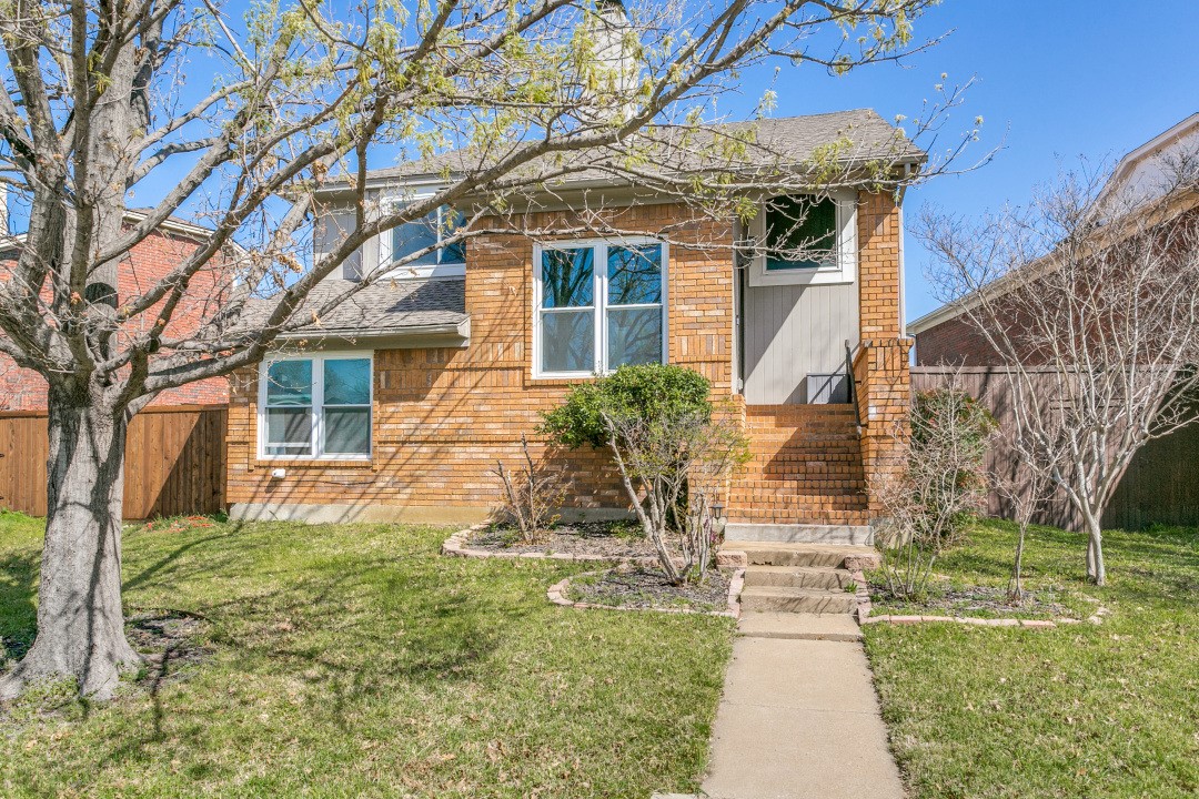 1207 Golden Gate Drive Carrollton TX 75007