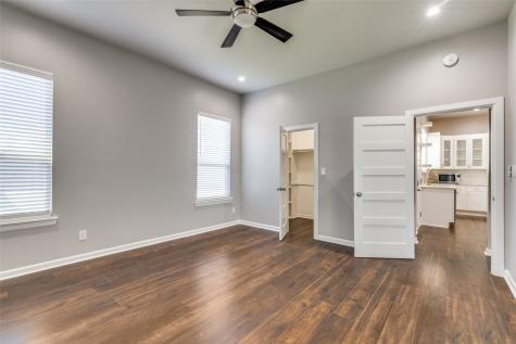 619 Buckalew Street Dallas TX 75208