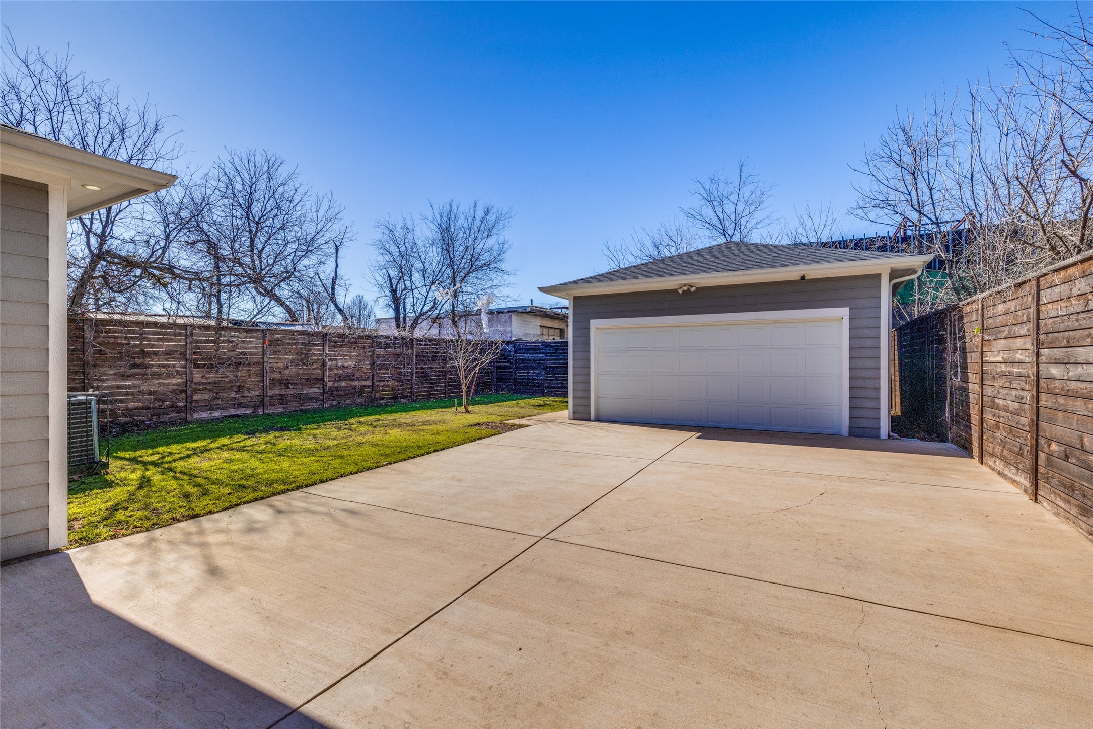619 Buckalew Street Dallas TX 75208