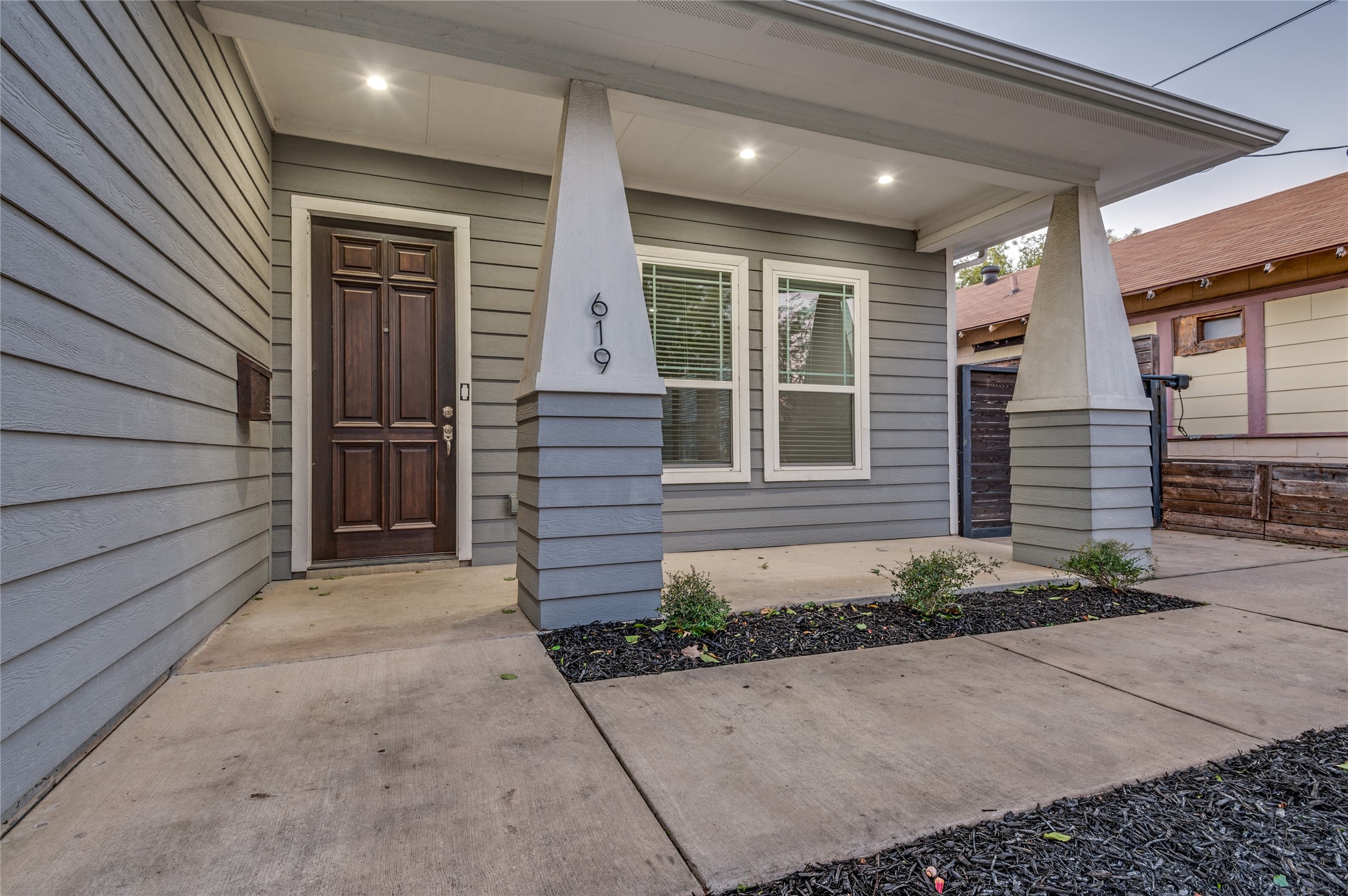 619 Buckalew Street Dallas TX 75208