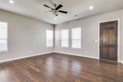 619 Buckalew Street Dallas TX 75208