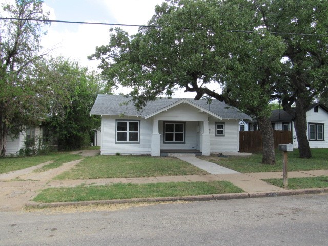 2204 Avenue E Brownwood TX 76801