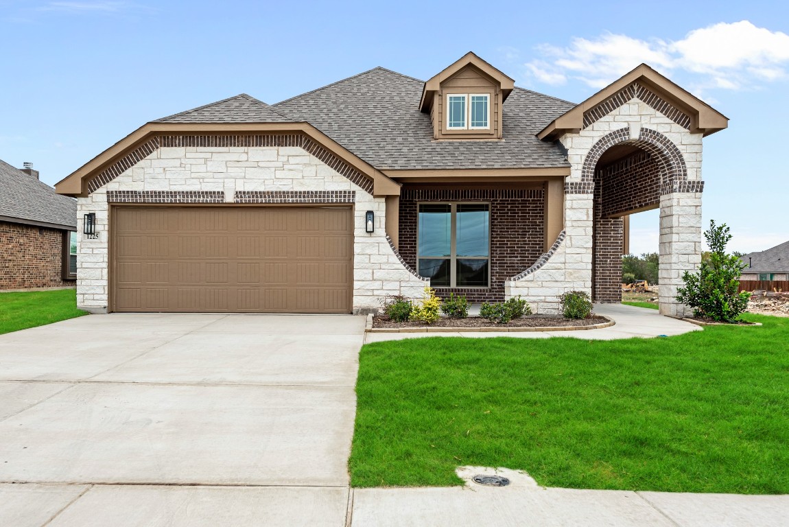 1225 Hunters Ridge Drive Crowley TX 76036