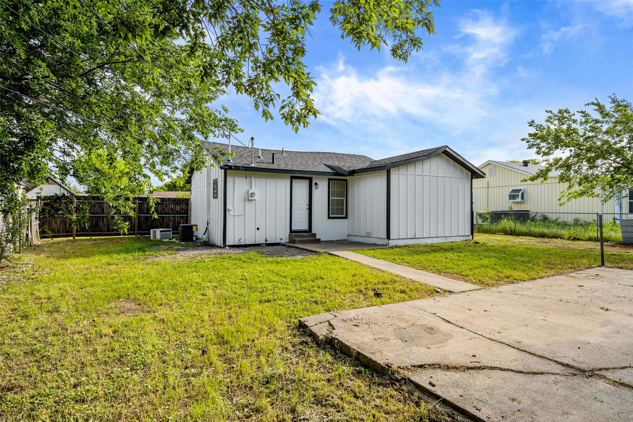5225 Urbanview Street Sansom Park TX 76114