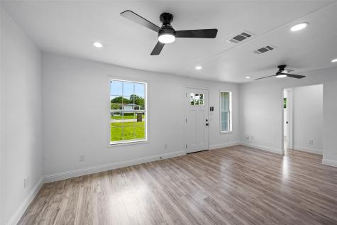 5225 Urbanview Street Sansom Park TX 76114