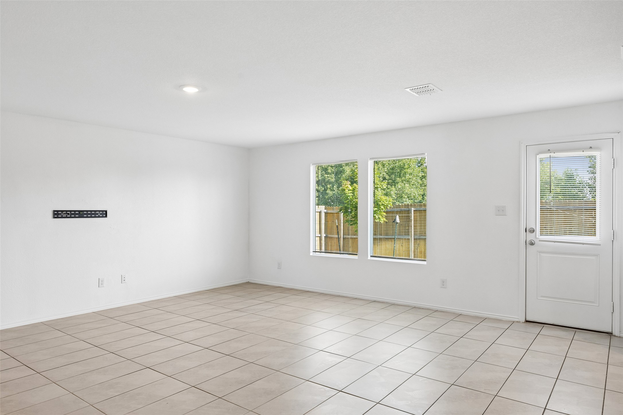 2935 Lorena Jordan Road Dallas TX 75212