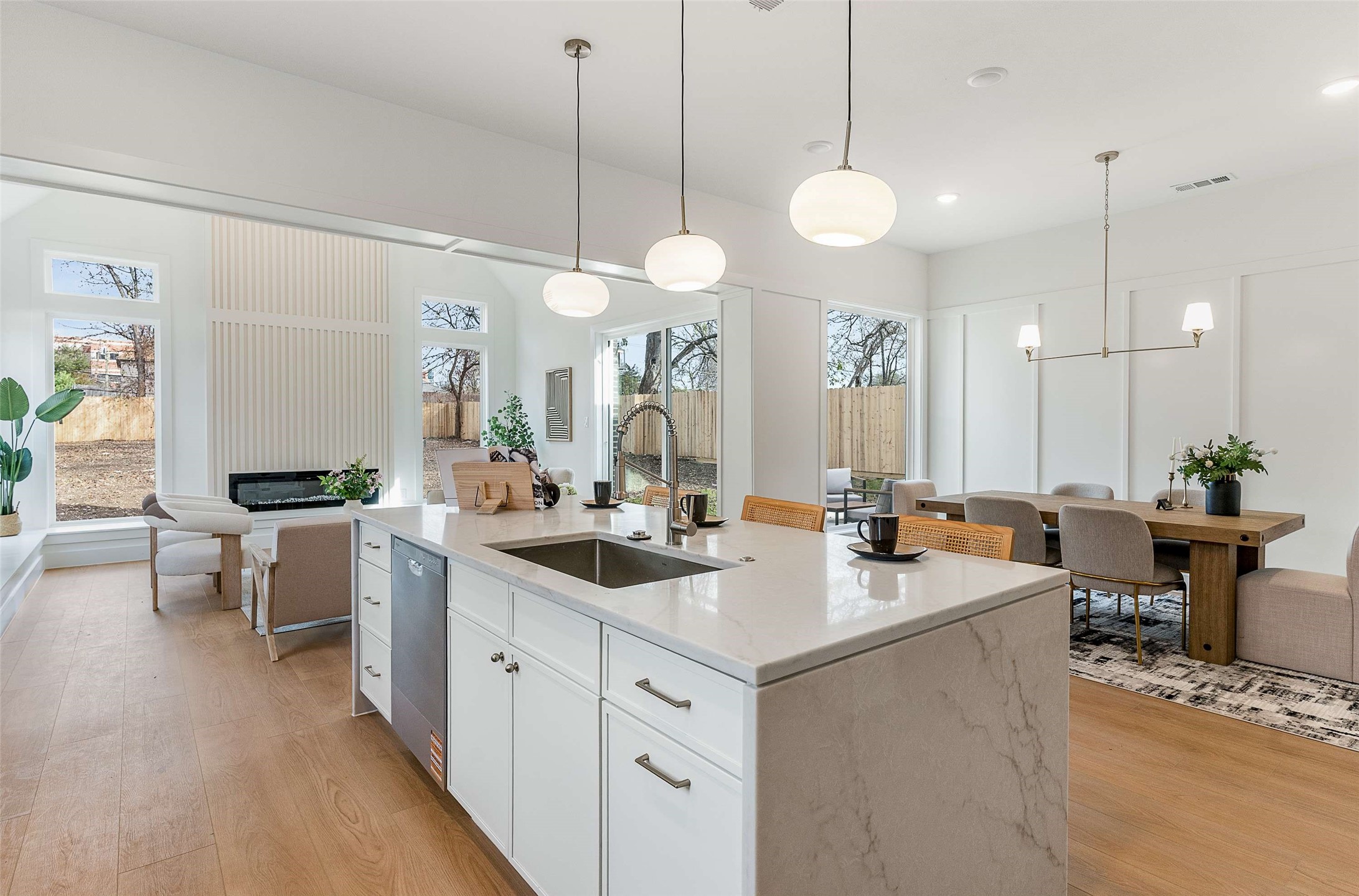 4610 Gracey Street Dallas TX 75216