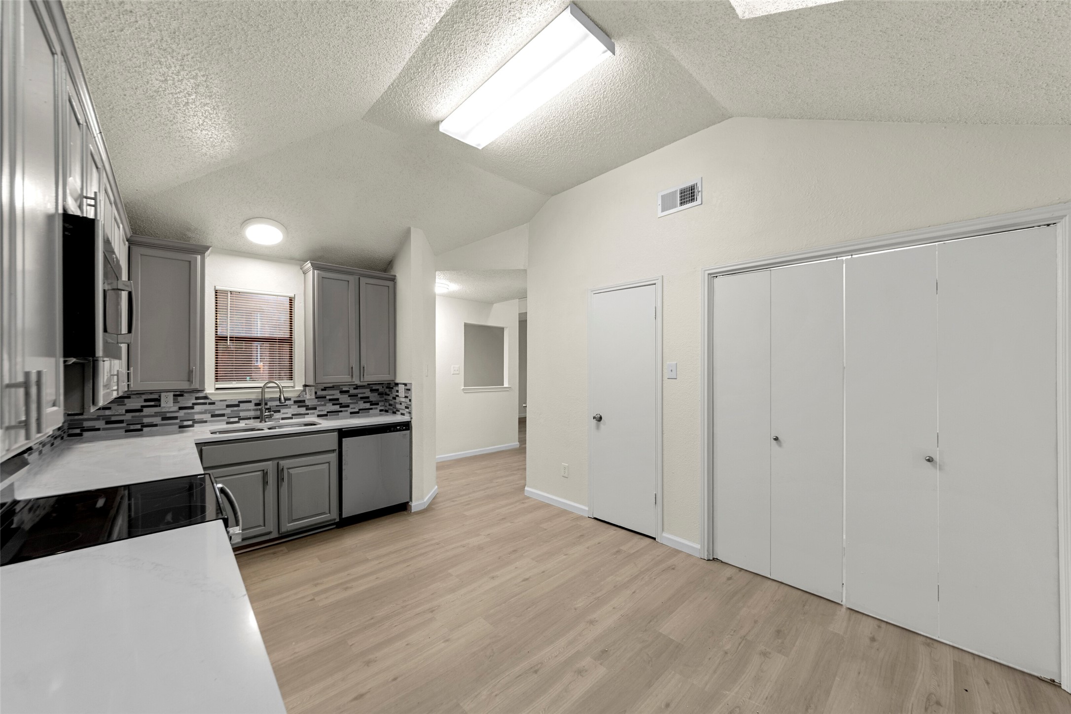 2012 La Prada Parkway Mesquite TX 75150