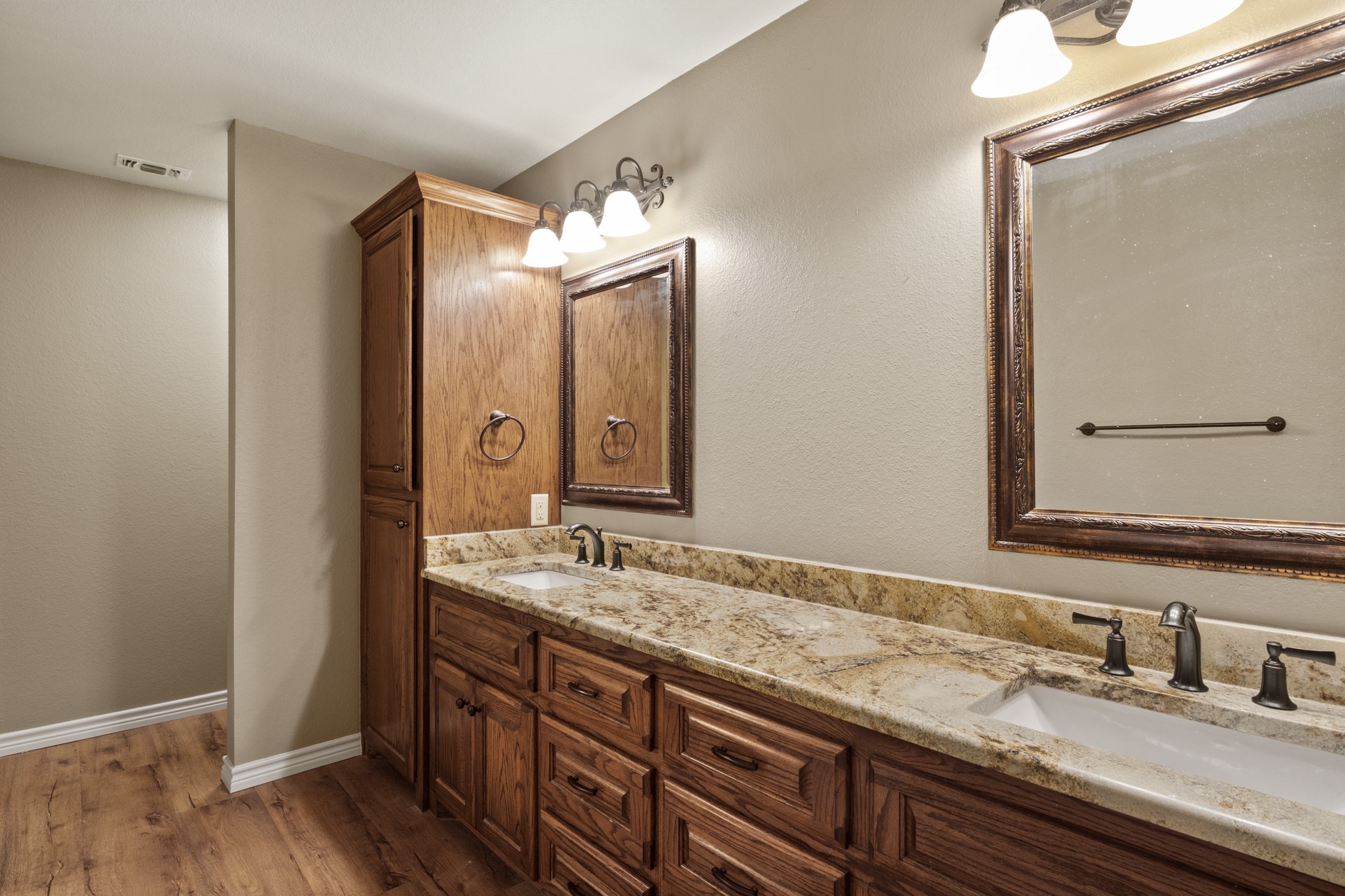537 SW 12th Avenue Mt Pleasant TX 75455