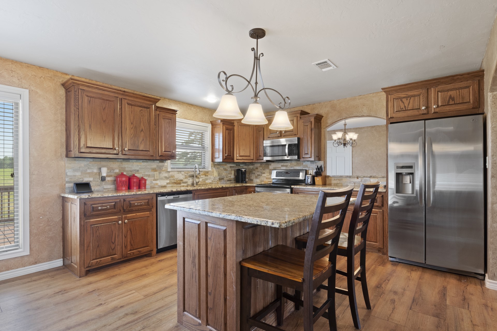 537 SW 12th Avenue Mt Pleasant TX 75455