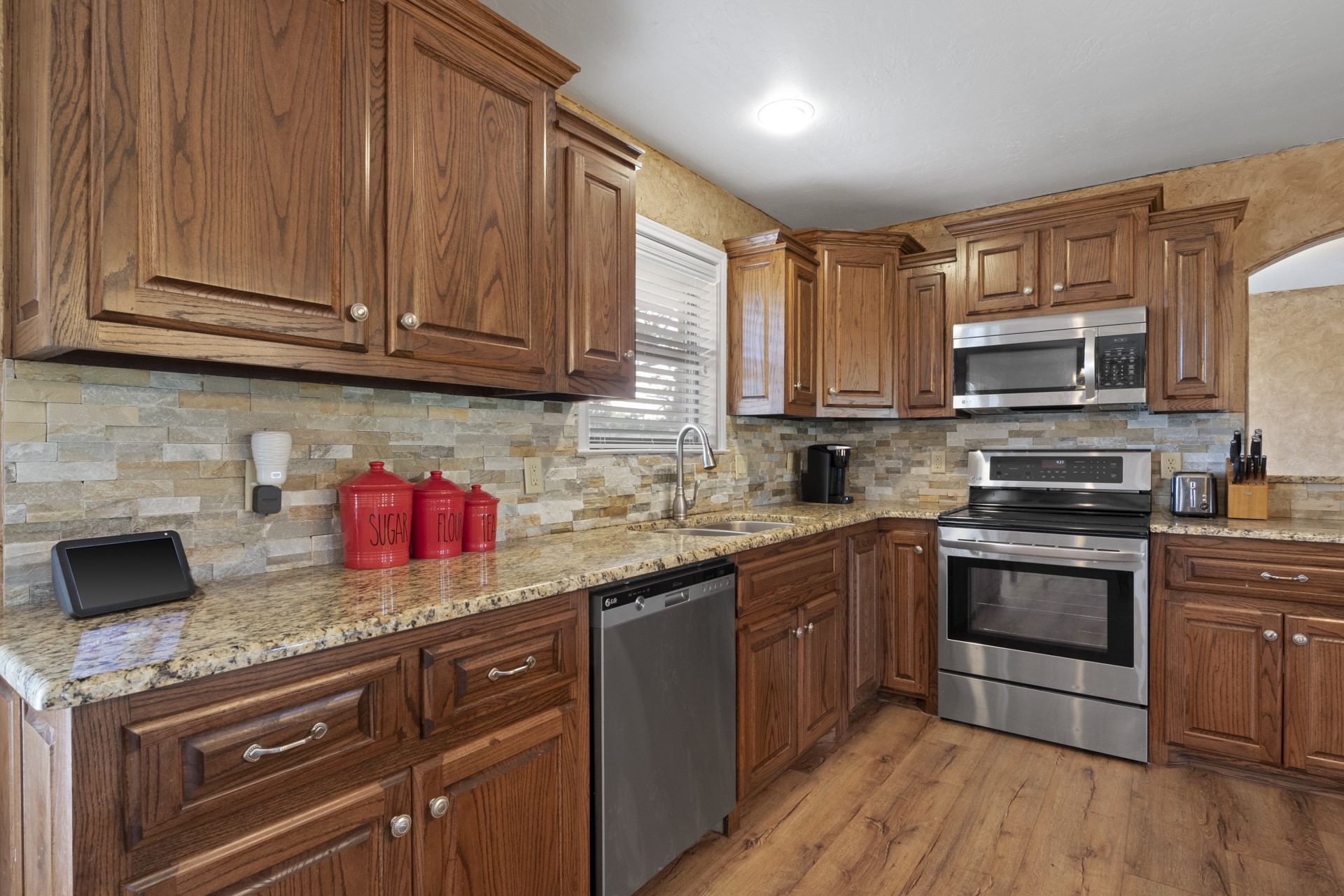 537 SW 12th Avenue Mt Pleasant TX 75455