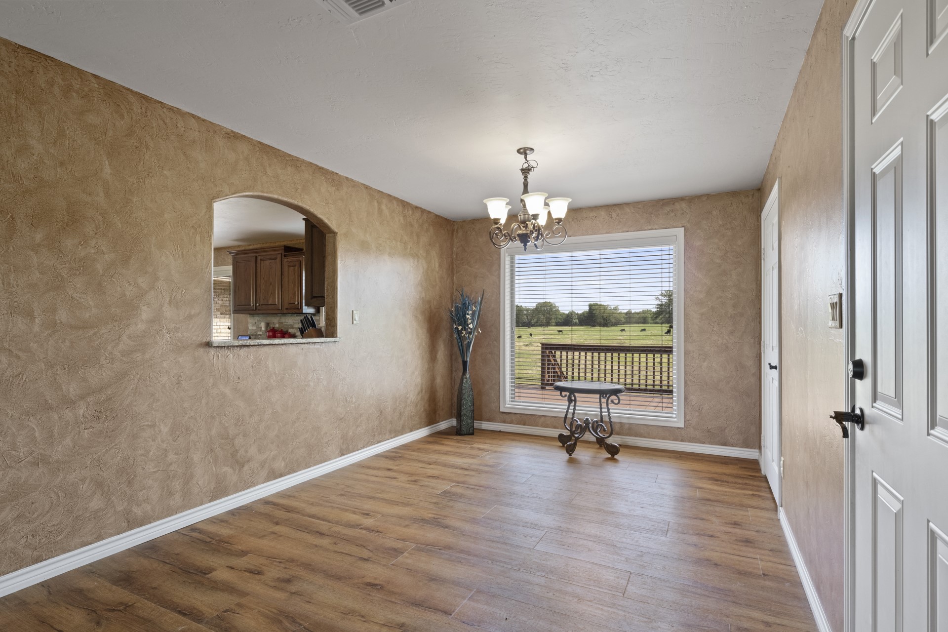 537 SW 12th Avenue Mt Pleasant TX 75455