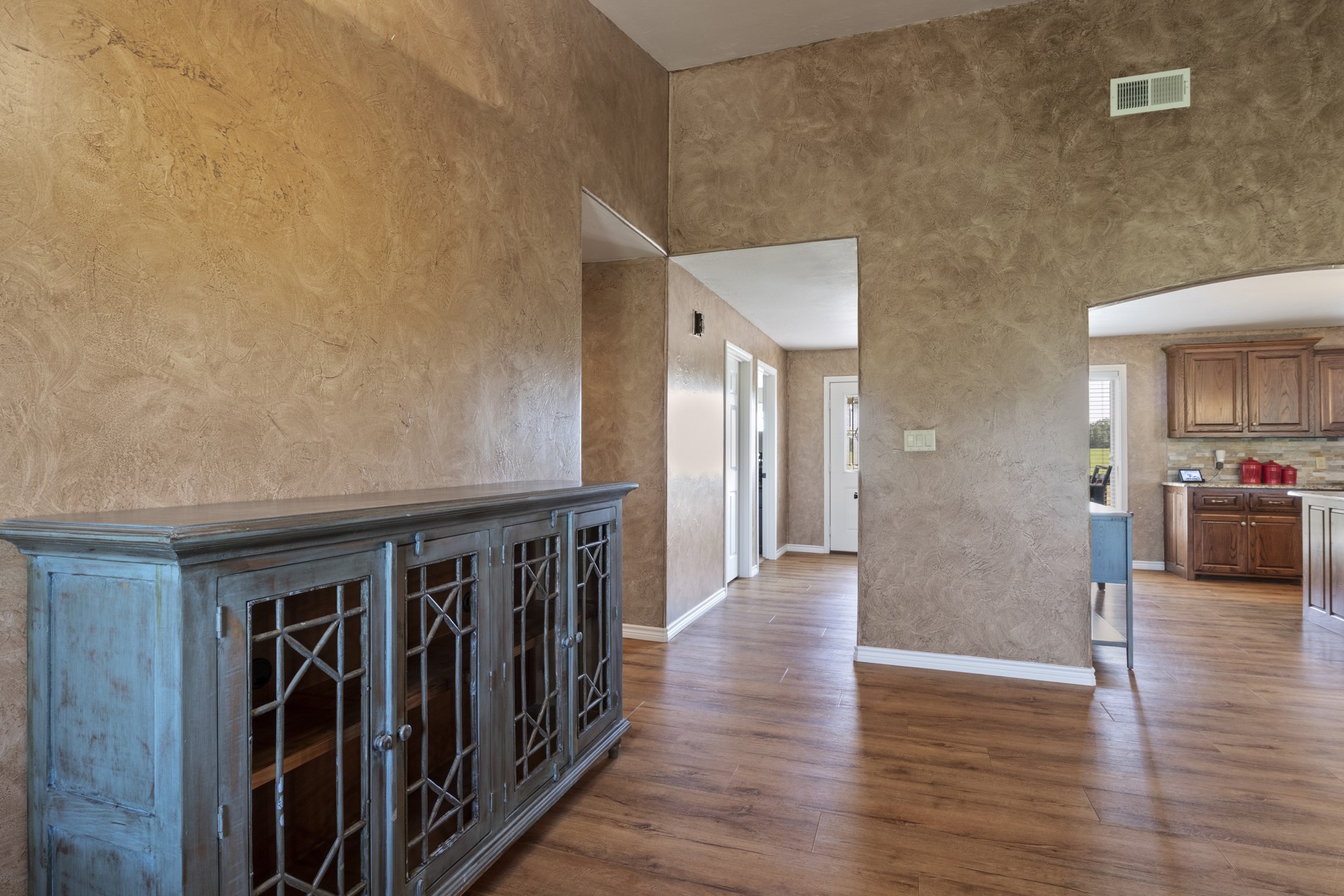 537 SW 12th Avenue Mt Pleasant TX 75455
