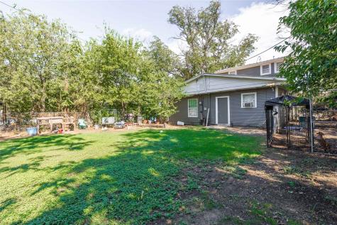 1909 Coggin Avenue Brownwood TX 76801