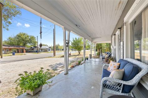 1909 Coggin Avenue Brownwood TX 76801