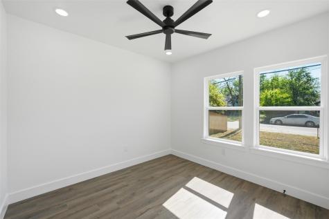 1023 Kane Street Bellmead TX 76705