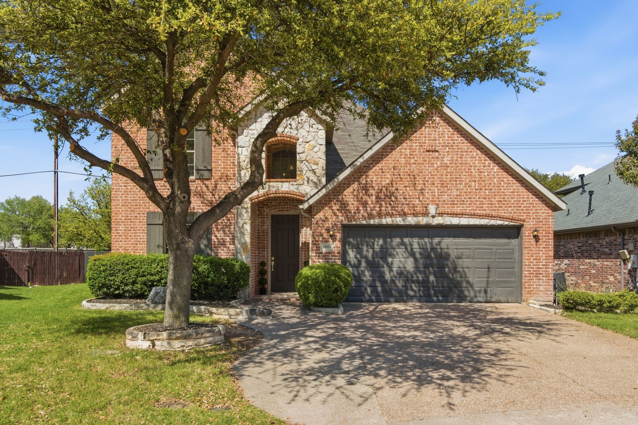 1902 Bentwood Court Grapevine TX 76051