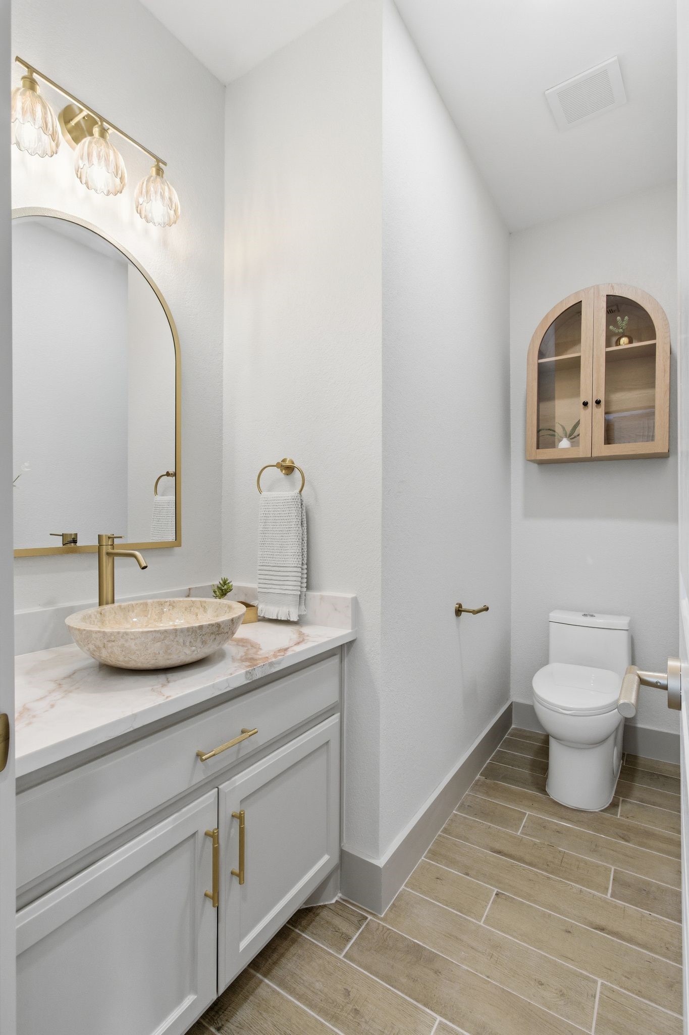 1902 Bentwood Court Grapevine TX 76051