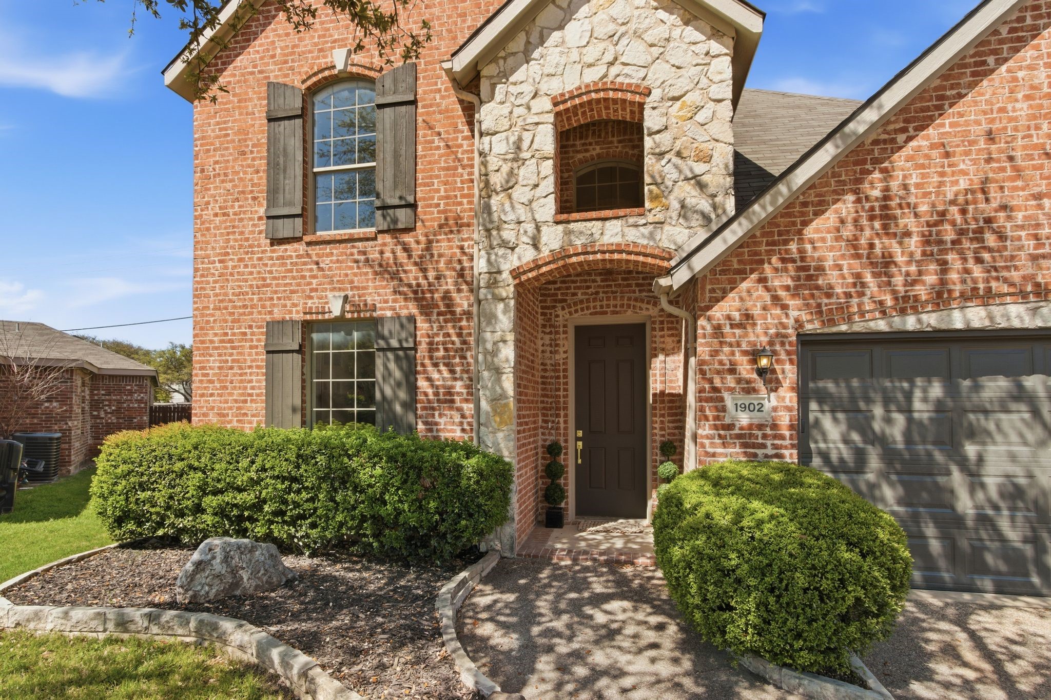 1902 Bentwood Court Grapevine TX 76051