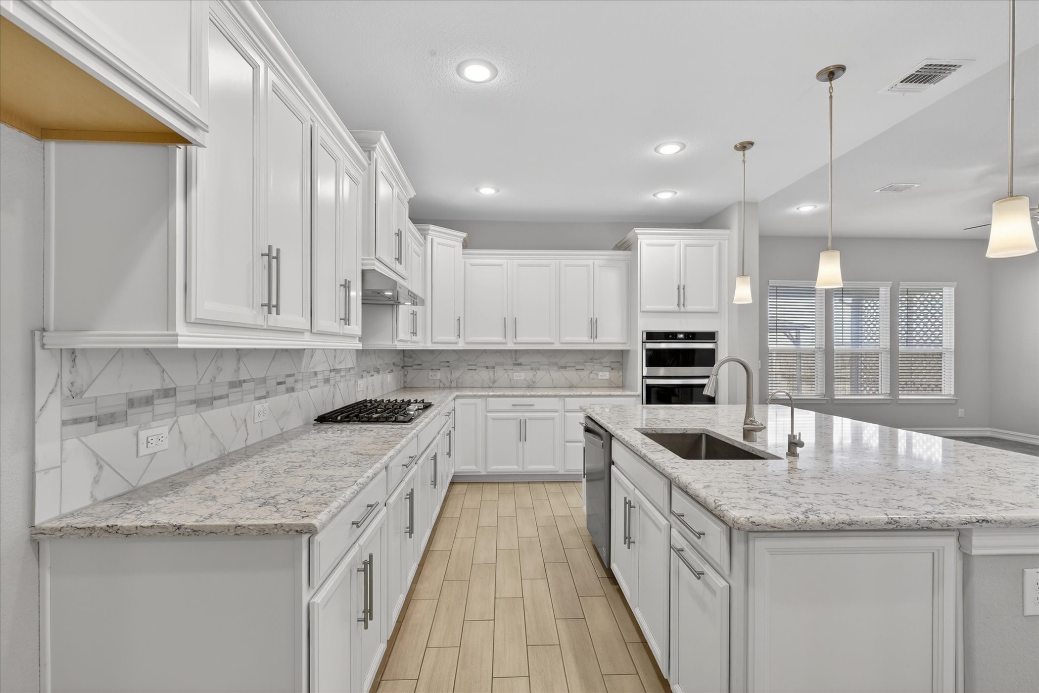940 Crest Breeze Drive Fort Worth TX 76052