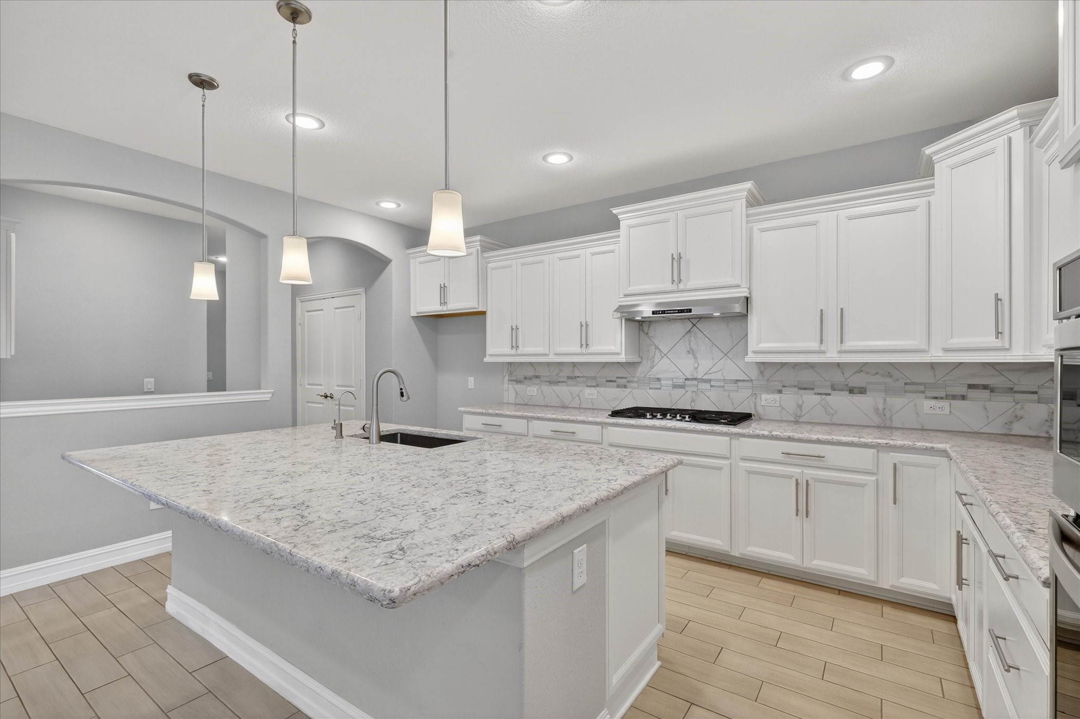 940 Crest Breeze Drive Fort Worth TX 76052