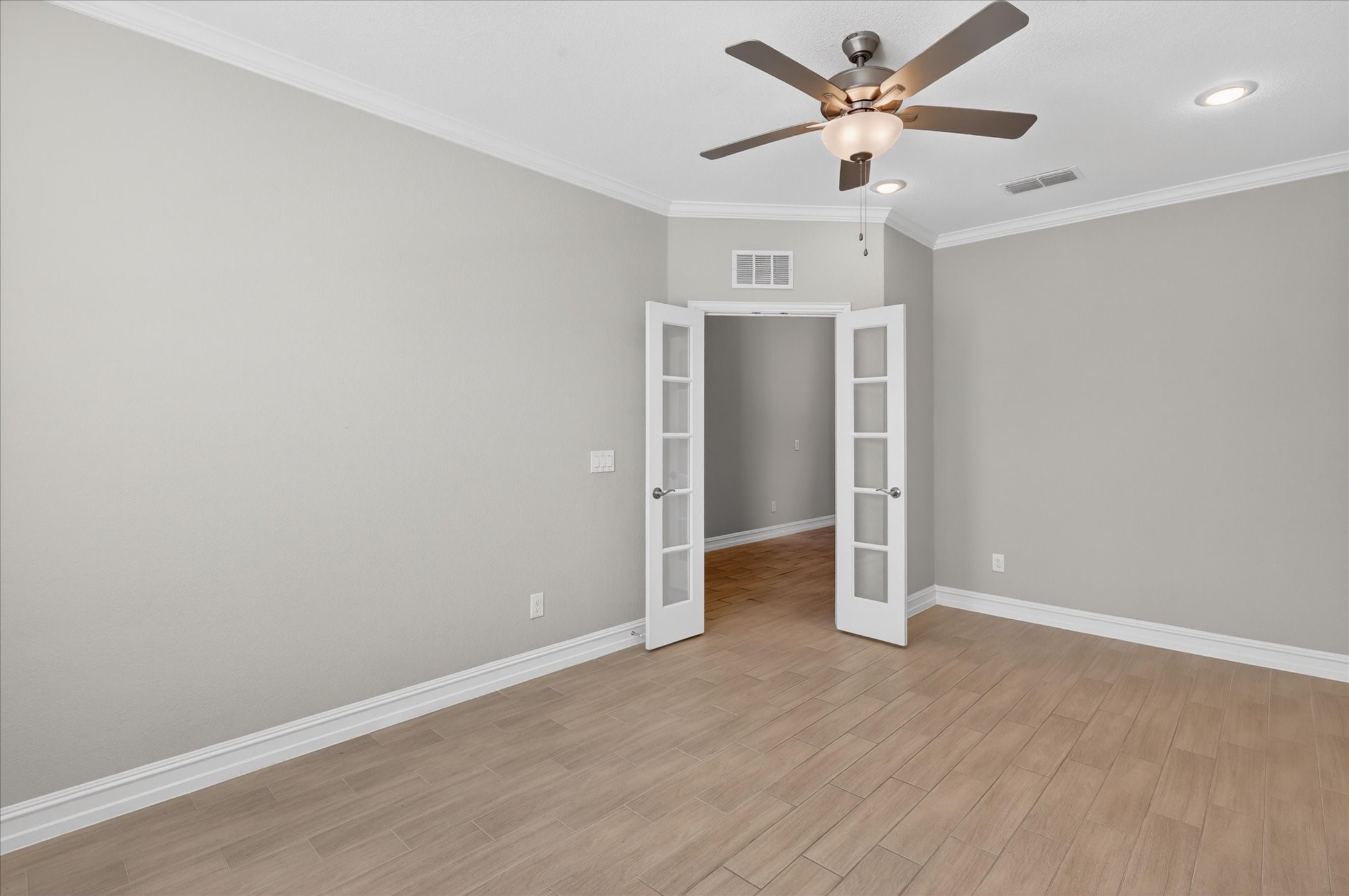940 Crest Breeze Drive Fort Worth TX 76052
