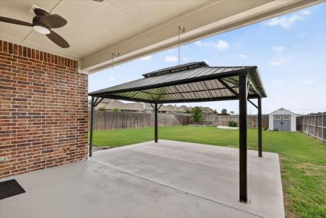 940 Crest Breeze Drive Fort Worth TX 76052