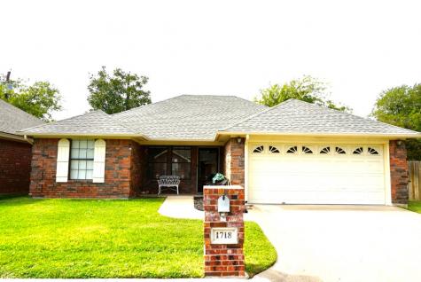 1718 Sully Court Stephenville TX 76401