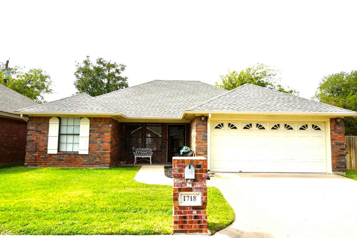 1718 Sully Court Stephenville TX 76401
