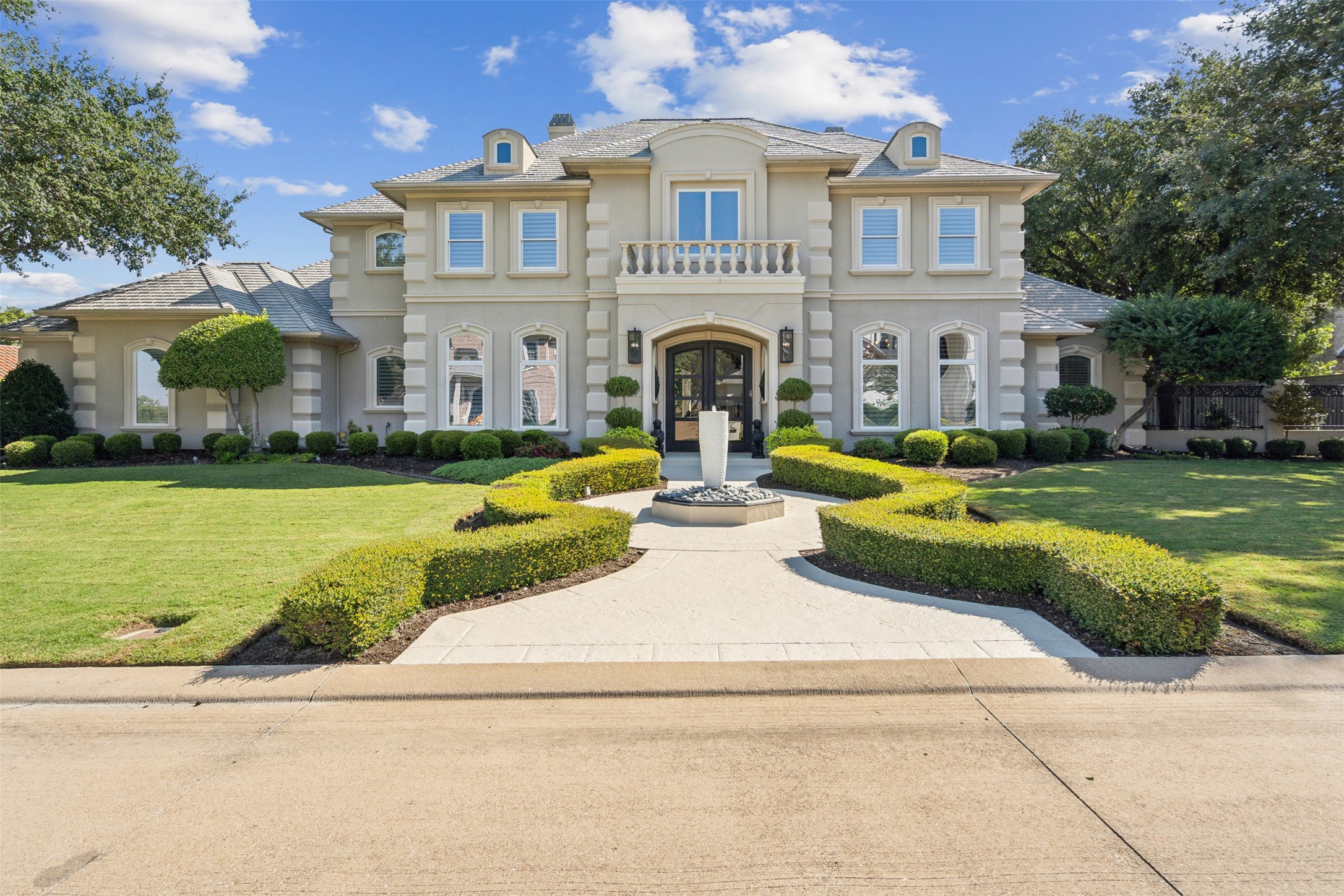 5785 Forest Highlands Drive Fort Worth TX 76132