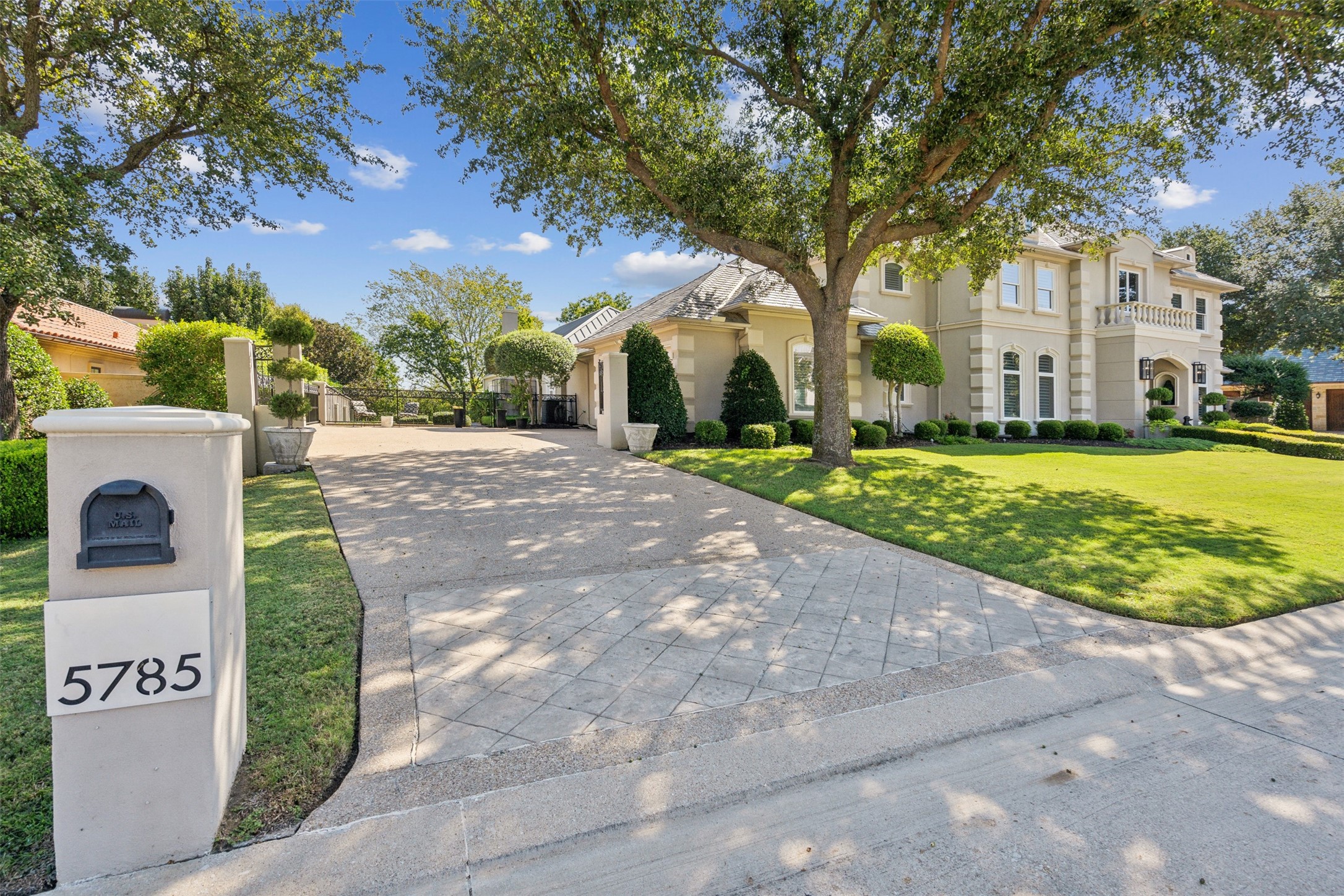 5785 Forest Highlands Drive Fort Worth TX 76132