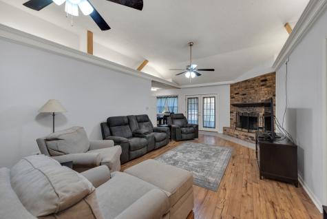 2611 Mintwood Place Arlington TX 76016